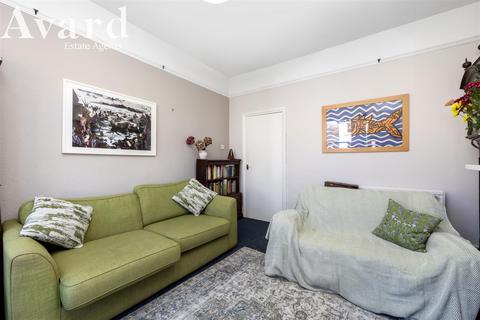 2 bedroom flat for sale, Springfield Road, Brighton BN1