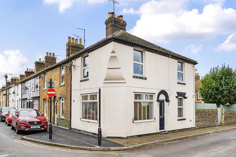 3 bedroom end of terrace house for sale, Minster Road, Faversham, ME13