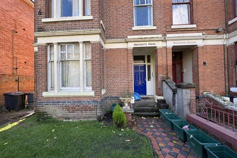 1 bedroom house to rent, Weston Road, Gloucester GL1