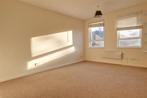 1 bedroom apartment for sale, Thurlow Avenue, Beverley