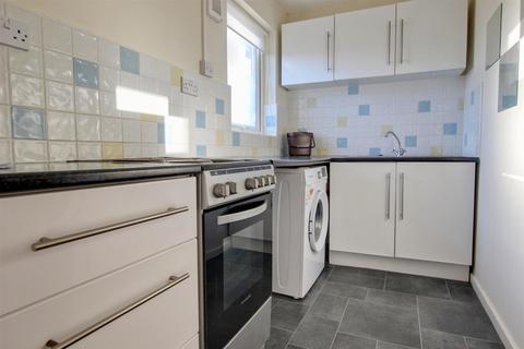 1 bedroom apartment for sale, Thurlow Avenue, Beverley