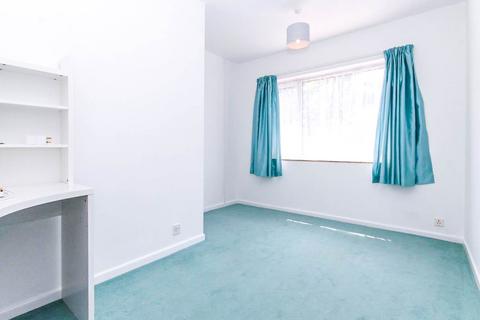 2 bedroom flat to rent, Oaktree Parade, Ringwood Road, Bransgore