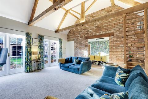 5 bedroom barn conversion for sale, Shelton, Newark NG23