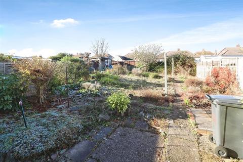 2 bedroom semi-detached bungalow for sale, St. Margarets Avenue, Rushden NN10