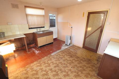 2 bedroom semi-detached bungalow for sale, St. Margarets Avenue, Rushden NN10