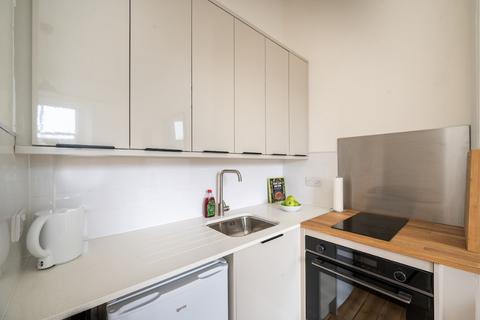 1 bedroom flat to rent, St Leonards Hill, Newington, Edinburgh, EH8