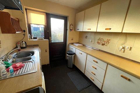 2 bedroom semi-detached house for sale, Park Road, Westhoughton, Bolton