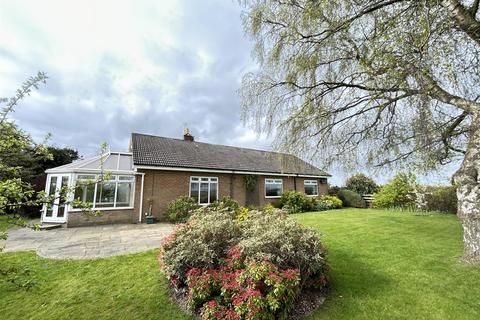 3 bedroom detached bungalow to rent, Dalton On Tees, Darlington