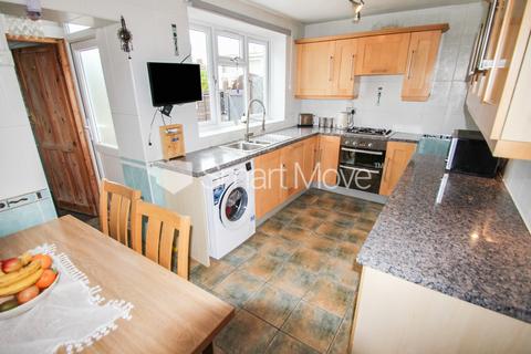 3 bedroom terraced house for sale, Oldbury Road, Enfield EN1