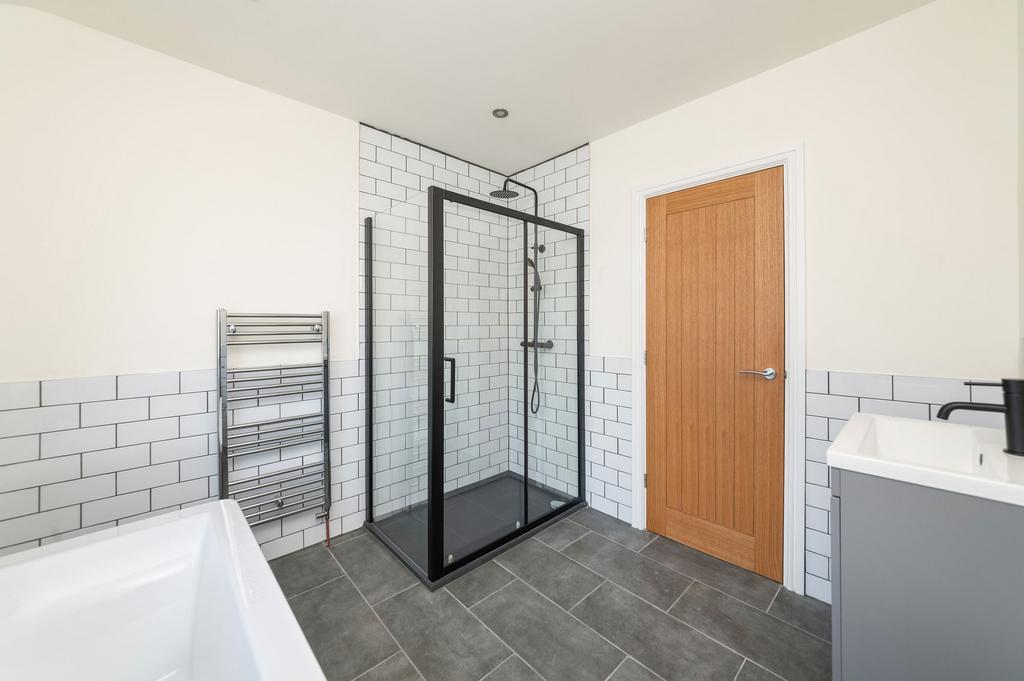 Ensuite bathroom