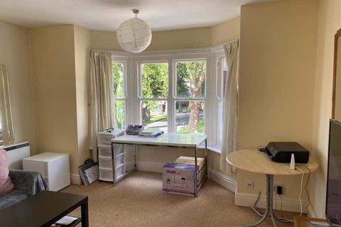 2 bedroom flat to rent, North Walls, Benson Court, SO23