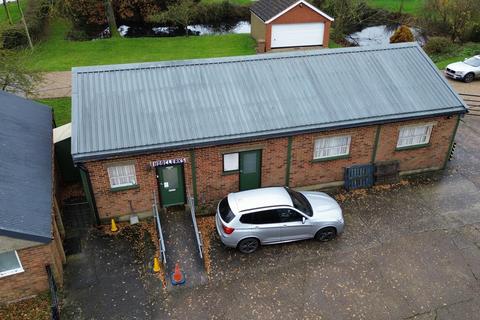 Office to rent, Woodham Ferrers