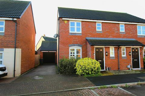 3 bedroom semi-detached house for sale, Washington Road, Leicester