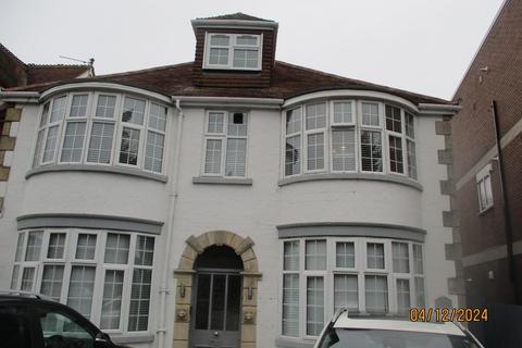 1 bedroom flat to rent, Bath Road, Old Town