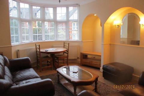 1 bedroom flat to rent, Bath Road, Old Town