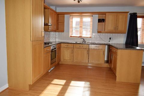 2 bedroom flat to rent, Longfellow Road, Stratford-upon-Avon, CV37