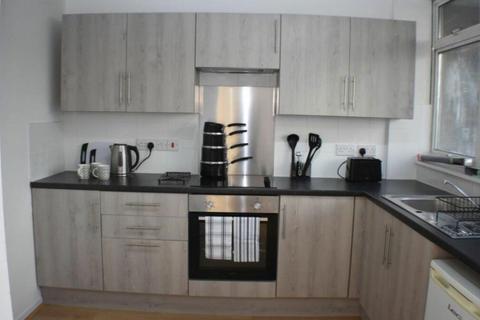 3 bedroom maisonette to rent, Maltings Square, Yaxley Peterborough