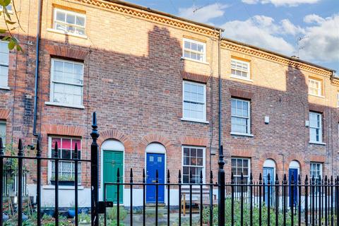 3 bedroom terraced house for sale, Campbell Grove, Nottingham NG3