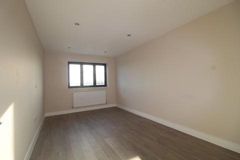 1 bedroom flat to rent, Uxbridge Road, Uxbridge UB10