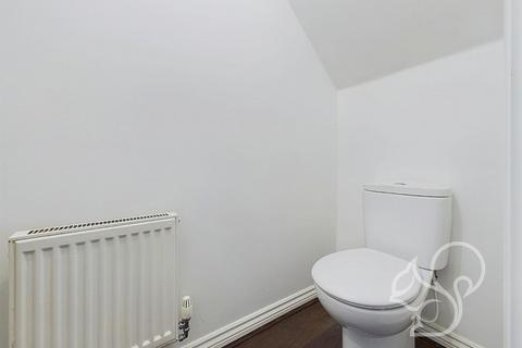 3 bedroom terraced house to rent, Sergeant Street, Colchester