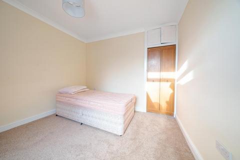 2 bedroom terraced house to rent, Slough,  Berkshire,  SL1