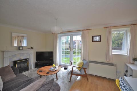 2 bedroom ground floor flat for sale, Unwin Close, Southampton SO19