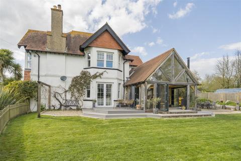 4 bedroom detached house for sale, Bosham, Chichester, PO18