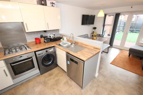 3 bedroom house for sale, Sandwell Grove, Cradley Heath B64