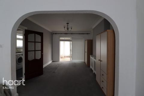 undefined, Oakwood Crescent, GREENFORD