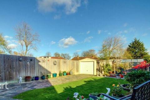 undefined, Oakwood Crescent, GREENFORD