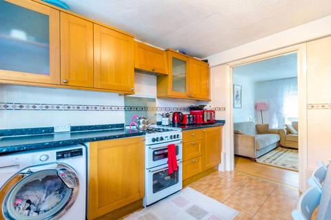 2 bedroom flat for sale, Eastleigh Road, Walthamstow, London, E17