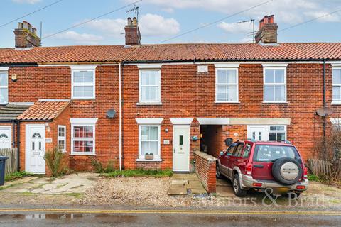 2 bedroom terraced house to rent, Beach Road, Sea Palling