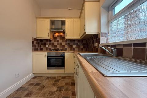 2 bedroom terraced house for sale, Lees Hall Road, Dewsbury