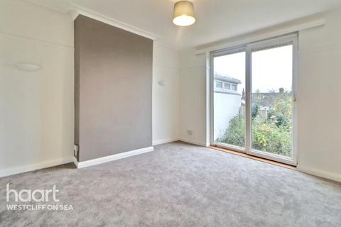 3 bedroom semi-detached house for sale, Bridgwater Drive, Westcliff-On-Sea