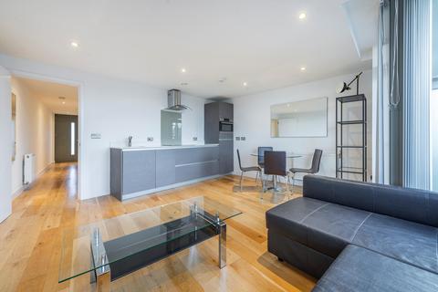 1 bedroom flat for sale, Packington Street, London, N1