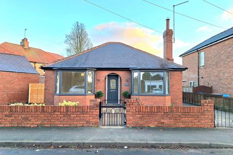 2 bedroom detached bungalow for sale, St. Thomas Road, Bridlington YO16