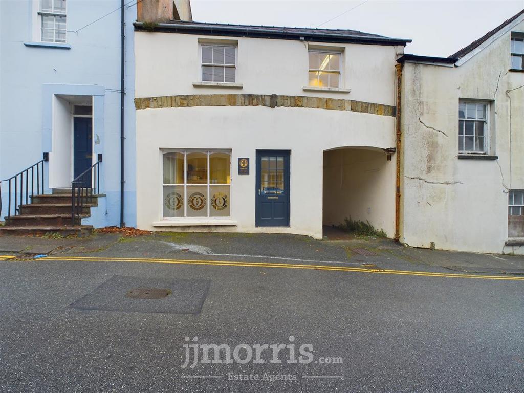 CAM02121 G0-PR0114-STILL019.jpg