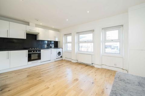 2 bedroom flat for sale, Stile Hall Parade, London W4