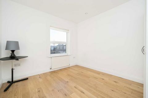 2 bedroom flat for sale, Stile Hall Parade, London W4