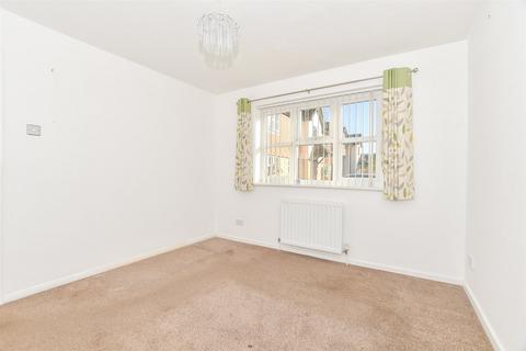 1 bedroom ground floor flat for sale, The Woodlands, Smallfield, Surrey