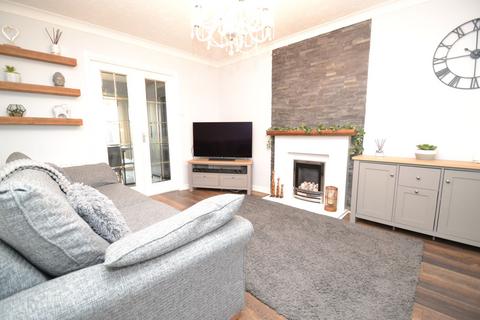 4 bedroom detached house for sale, Thackley, Thackley BD10