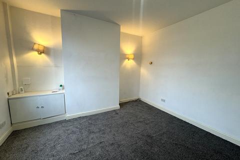 2 bedroom end of terrace house for sale, Barlow Lane North, Reddish