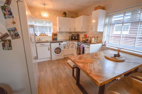 3 bedroom semi-detached house for sale, Dyke Vale Road, Sheffield, S12