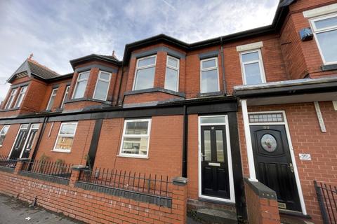 2 bedroom apartment to rent, 97 Washway Road, Sale, Cheshire, M33