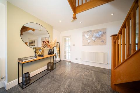 5 bedroom detached house for sale, Wellesley Avenue, Iver SL0