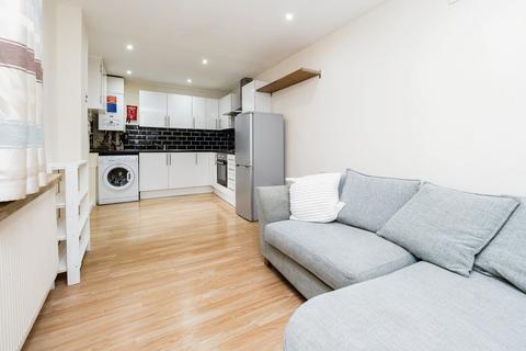 1 bedroom end of terrace house for sale, Romford Road, London E12