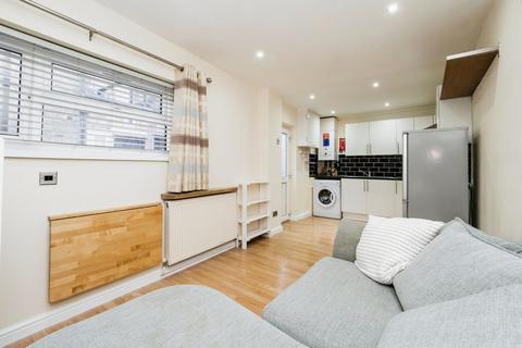 1 bedroom end of terrace house for sale, Romford Road, London E12