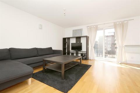 2 bedroom flat to rent, Selby Street, London