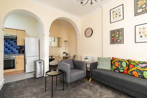 1 bedroom flat for sale, Logie Green Road, Edinburgh EH7