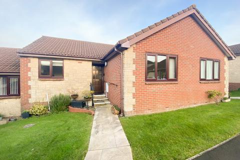 2 bedroom bungalow for sale, Kingshill Gardens, Nailsea, North Somerset, BS48